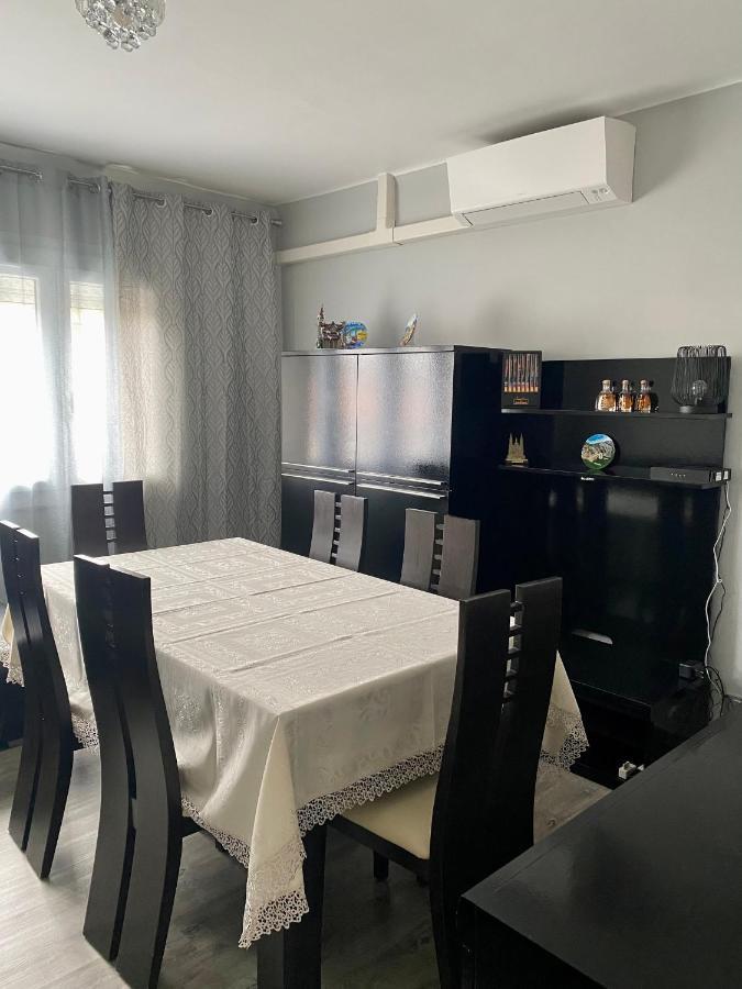 Maison Face A La Cite Carcassone Kültér fotó